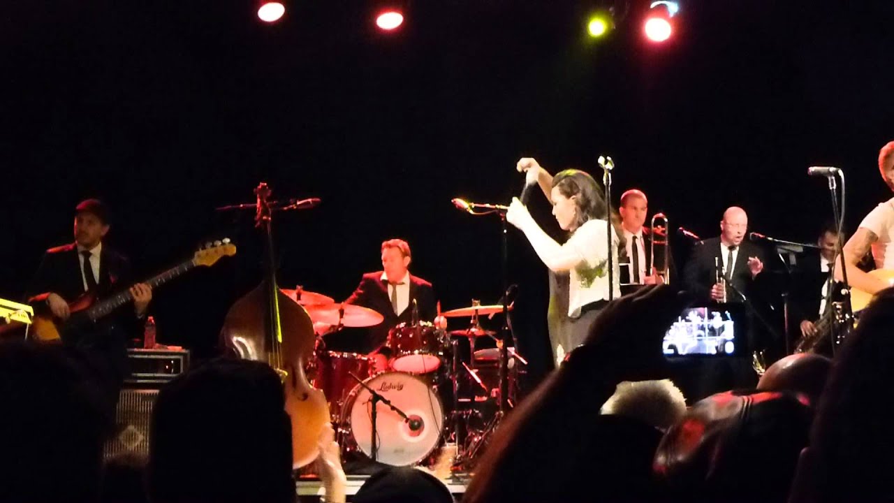 Caro Emerald US Debut @ The El Rey Theatre Los Angeles, CA 1-22-13 BACK IT UP
