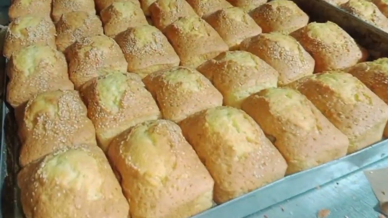 Fruit Cake Bannane ka Tarika Factory Main | Bakery Fruit Cake | Factory Cake | Fruit Cake #fruitcake