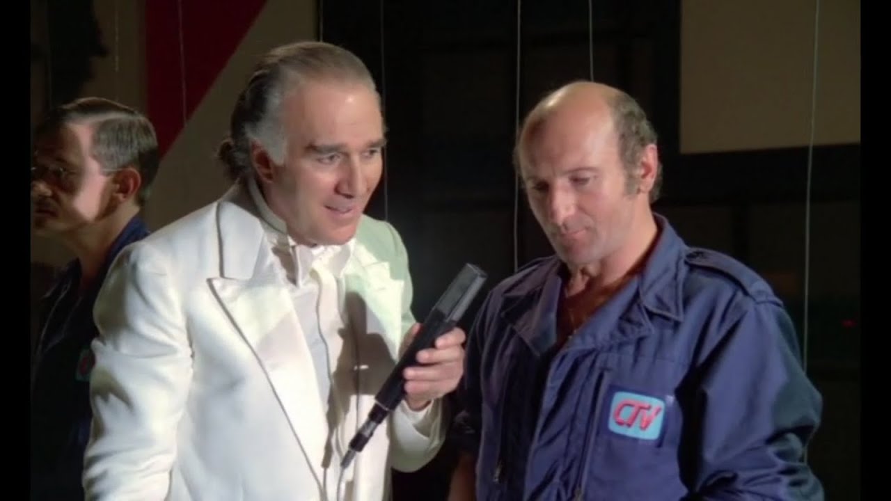 Michel Piccoli dans Le prix du danger (1983) d'Yves Boisset