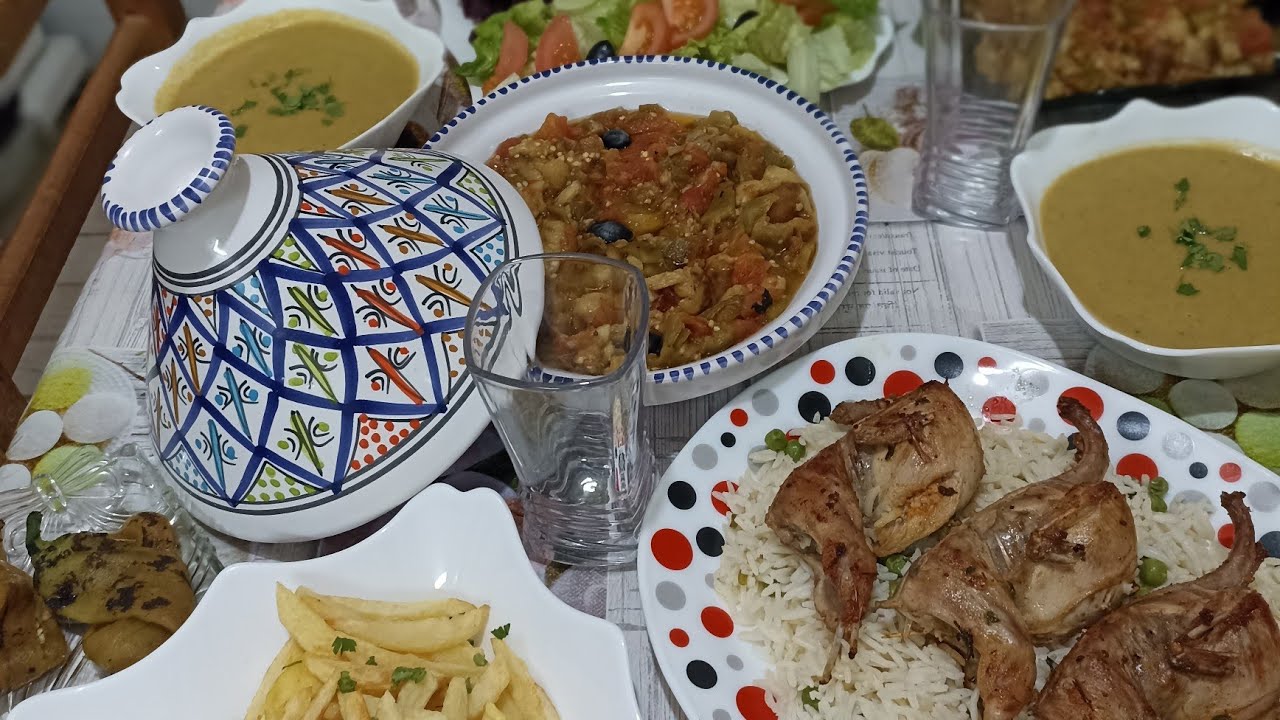 فيديو العرضات شوفو وين رحت وفي الاخير وصفة تحلية بشوكولاطة بنة روعة 🍲