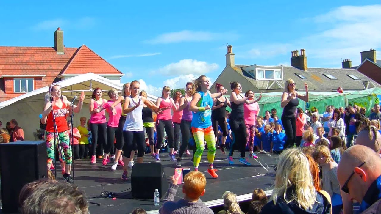 Fiona Young Zumba - Lips Are Moving Prestwick Promenade