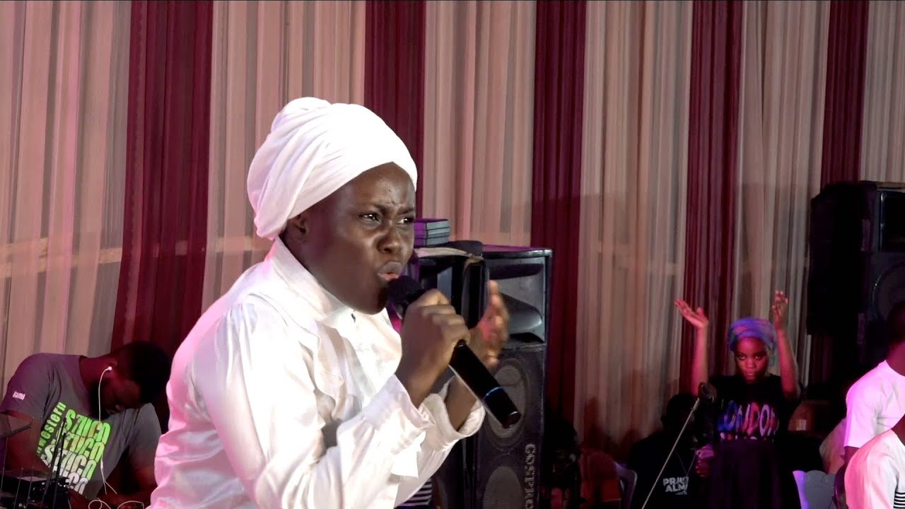Aduke Gold @ Orioke Baba Abiye Ede Prophetic Praise Congress 2022 day 1