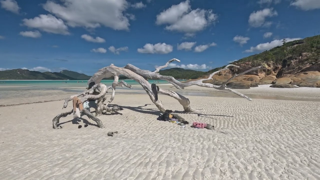 [Virtual Hike] Whitehaven Beach, Whitsundays, Australia