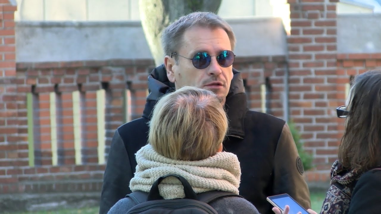Minios žmonių atvyko atsisveikinti su Stasiu Povilaičiu