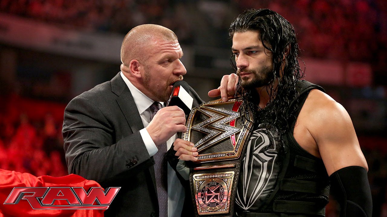 Главный операционный директор Triple H просит Романа Рейнса «распродаться»: Raw, 9 ноября 2015 г.
