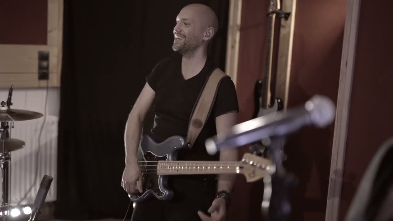 BIG BALLS - Tie Your Mother Down (Queen Cover)