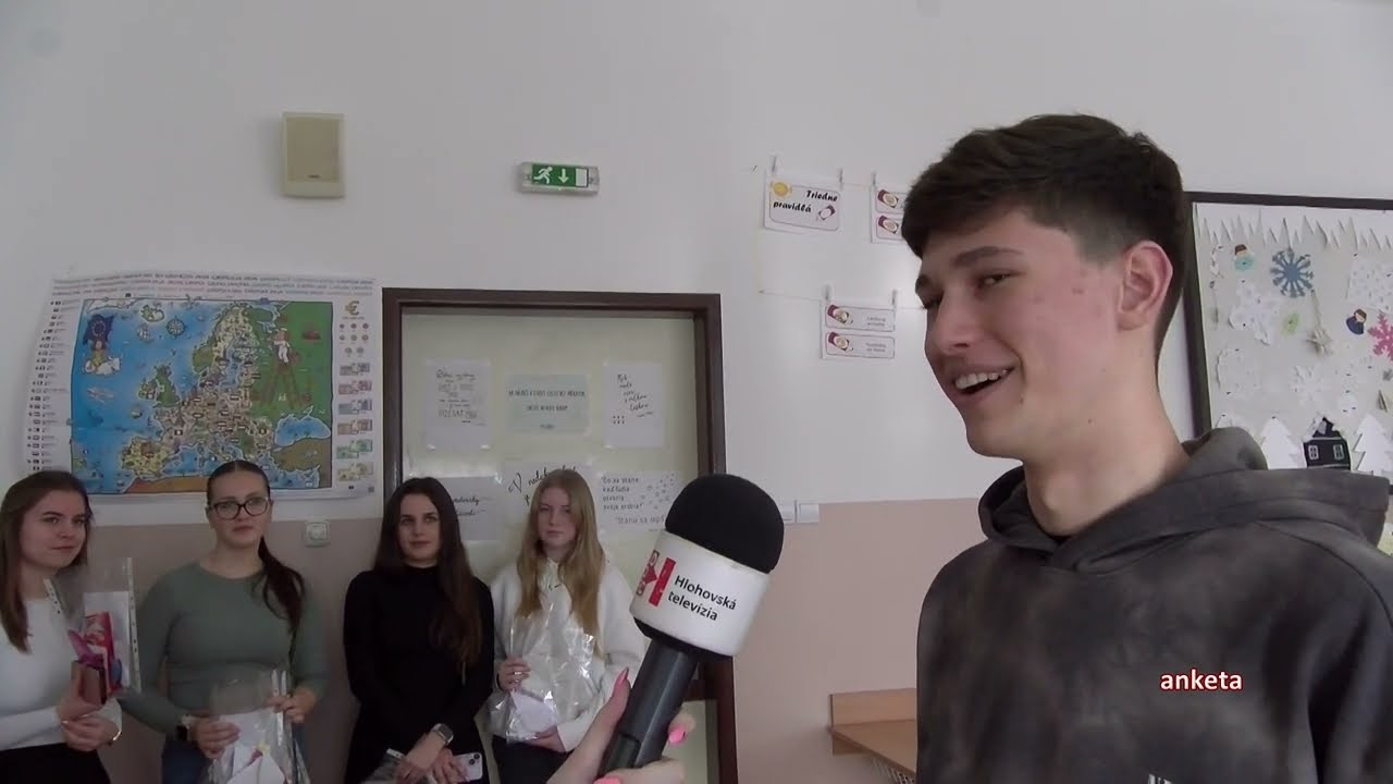 Valentínska pošta na Gymnáziu Ivana Kupca.