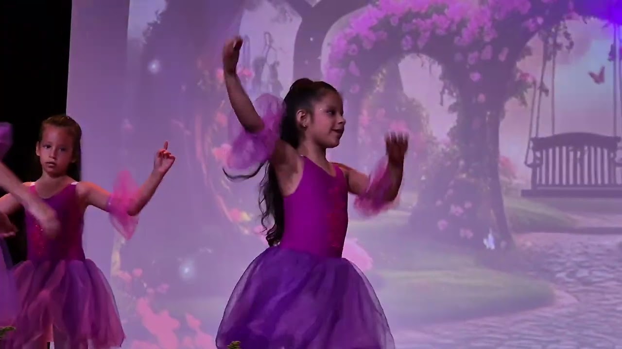 DANCE PIROUETTE