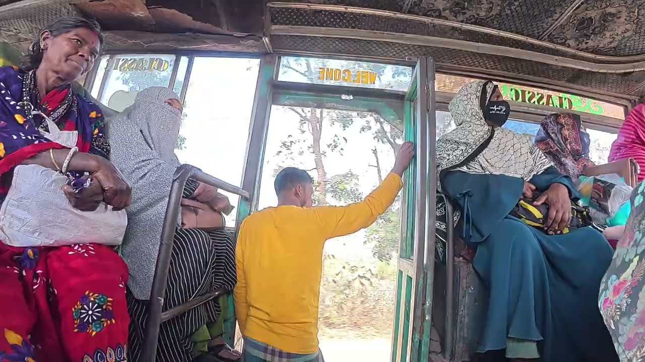 Stranded on a Broken, Overcrowded Bus – Chaotic Journey 
