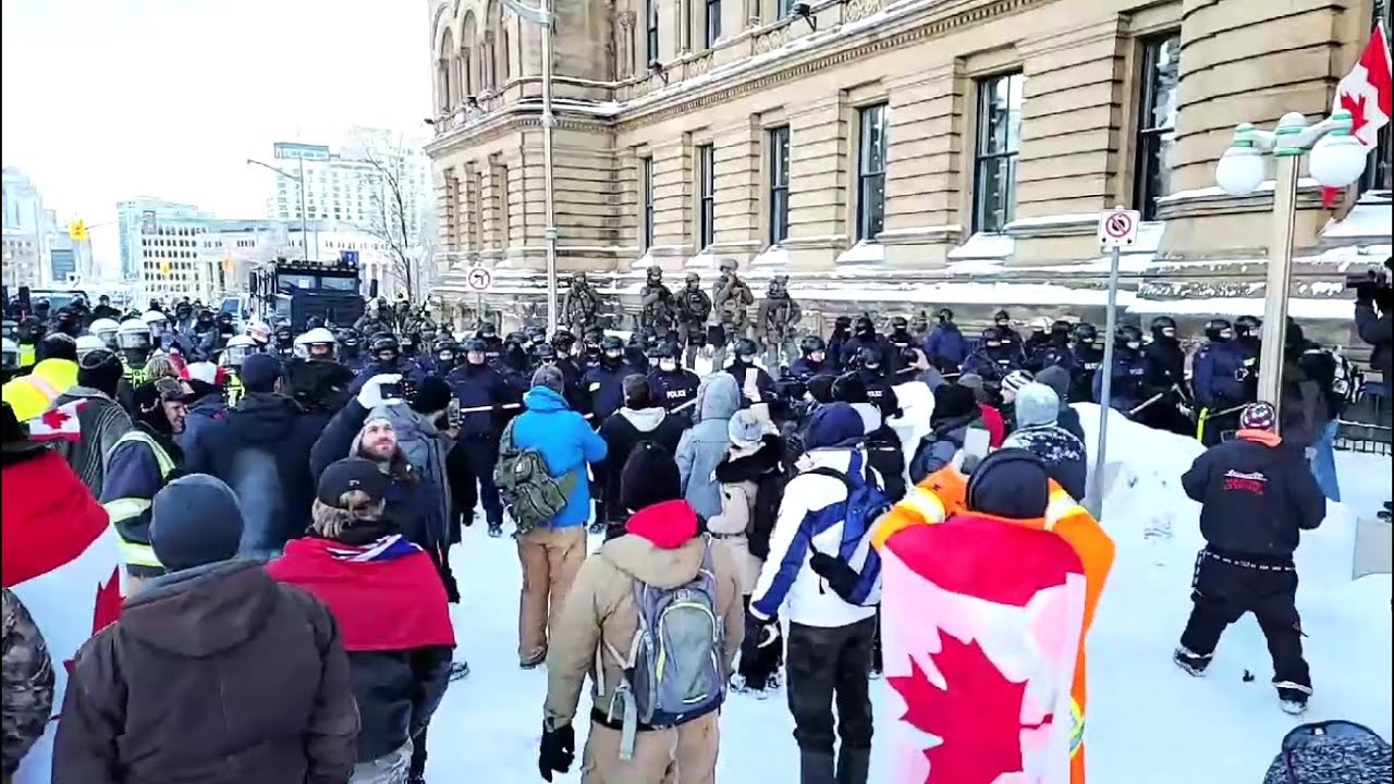 Police flashbang peaceful protesters #Canada #Freedomconvoy2022 #CNDpoli