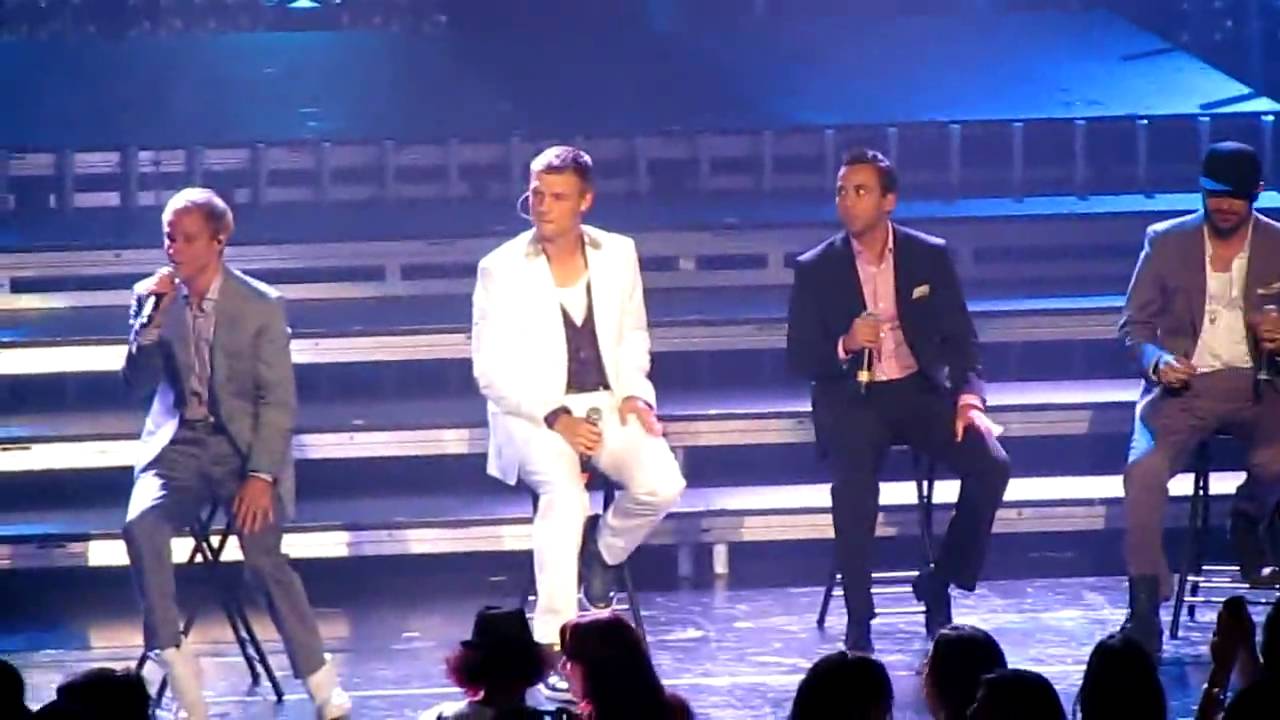 @NKOTB & @BackstreetBoys EPIC performance @ Radio City Music Hall