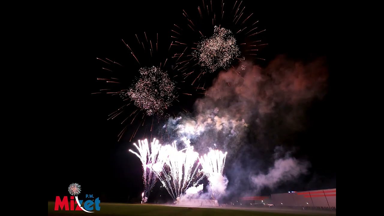 Pokaz pirotechniczny z okazji święta Diwali