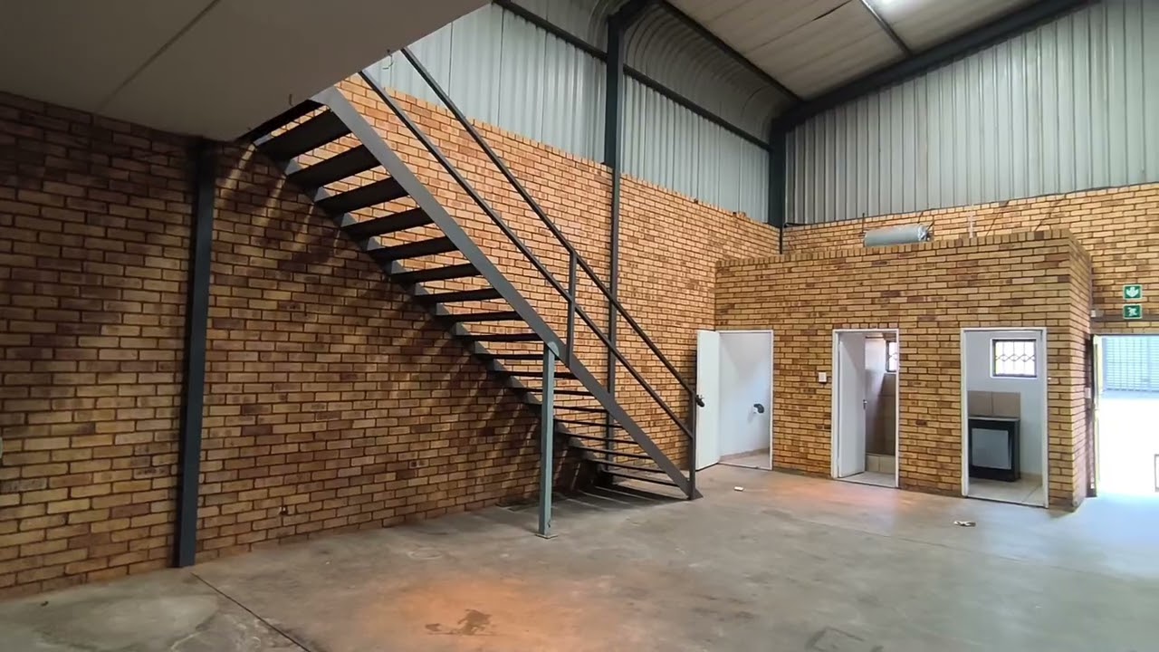 455m2 spacious factory to let in Crown mines johannesburg