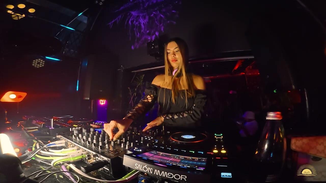 Afro House Mix in Medellin Colombia by Carolina Freydell (Liva K, Unfazed, Marasi)