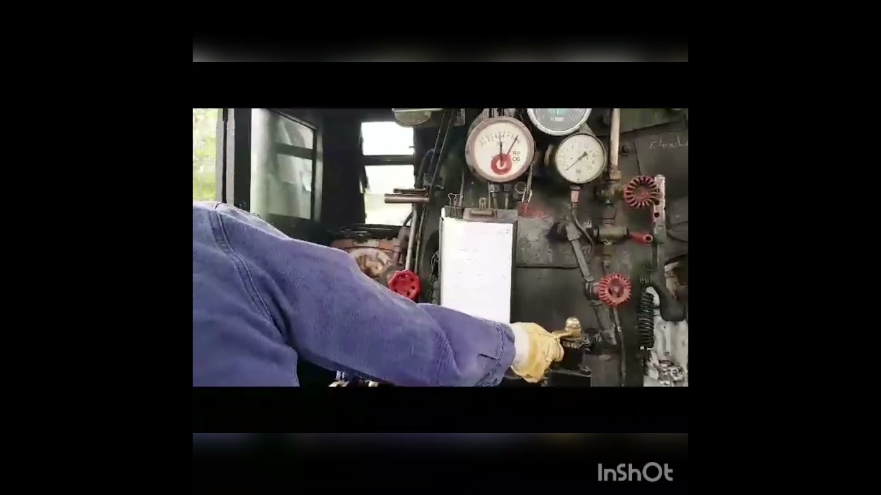 French steam locomotive, 141 R 420 train à vapeur d'Auvergne (sans musique).