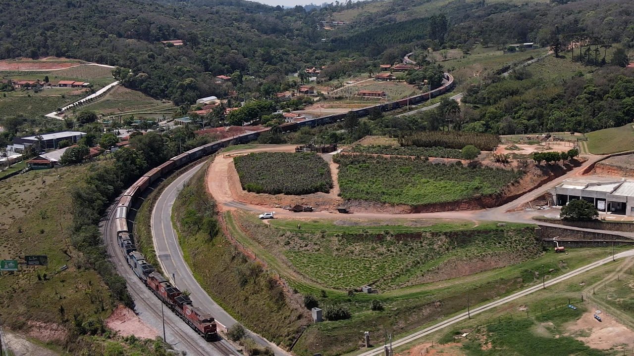 Descida da Serra com Estilo! Mix de Locomotivas ALL e Rumo Impressiona!