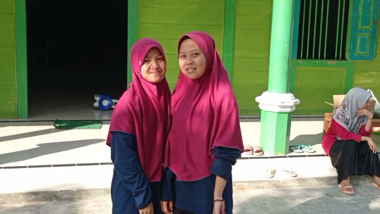 TERHARU MELIHAT KEGIATAN SANTRI DI PP ROUDLOTUL QUR'AN SANTREN
