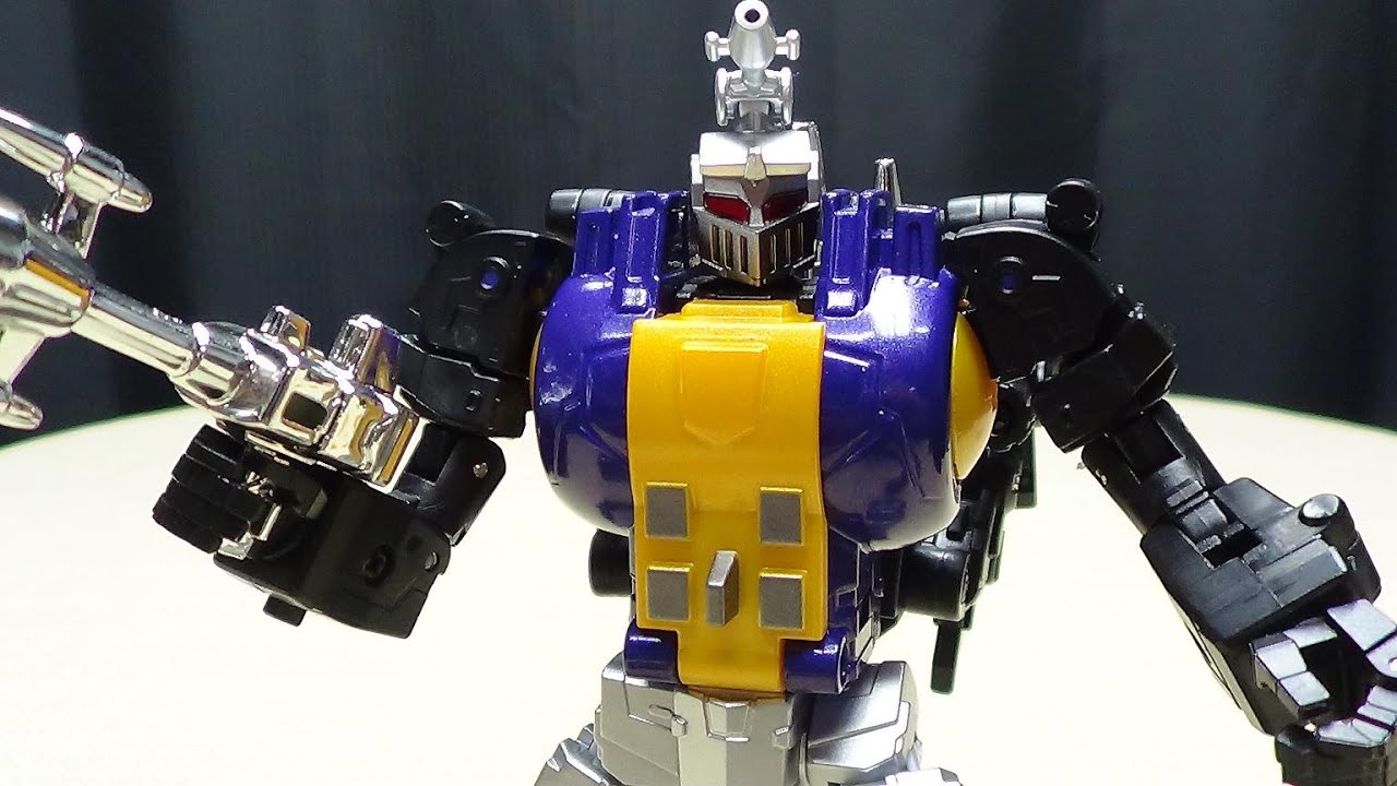 FansToys GRENADIER (Masterpiece Bombshell): EmGo's Transformers Reviews N' Stuff