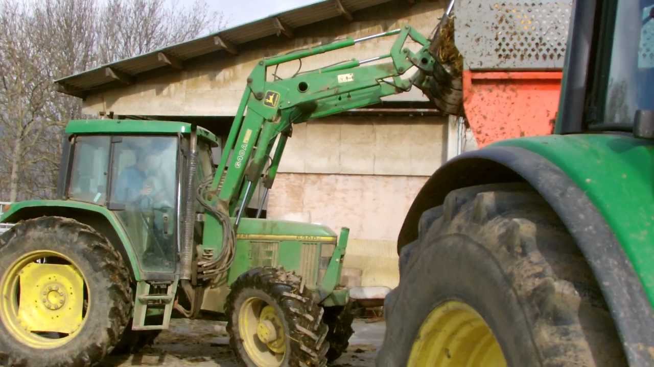 épandage fumier avec john deere 6420 et john deere 6300