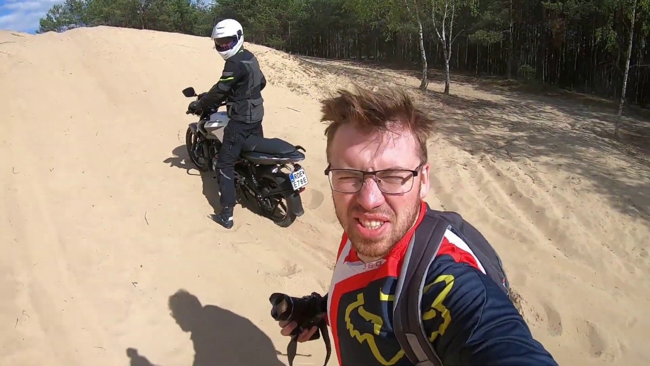 Gdyby takie motocykle były za naszych czas&oacute;w... Bajaj Pulsar NS 125 niczego się&nbsp;nie boi!