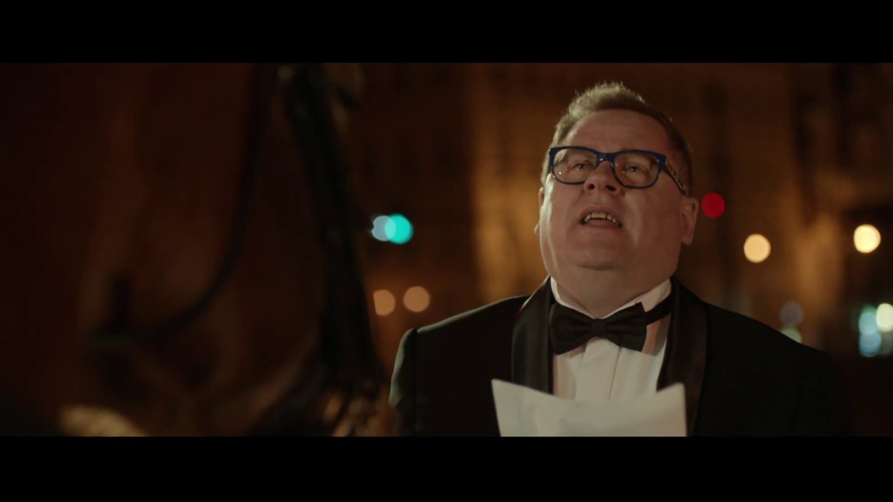 26. Český lev - úvodní video - Václav Kopta spěchá do Rudolfina