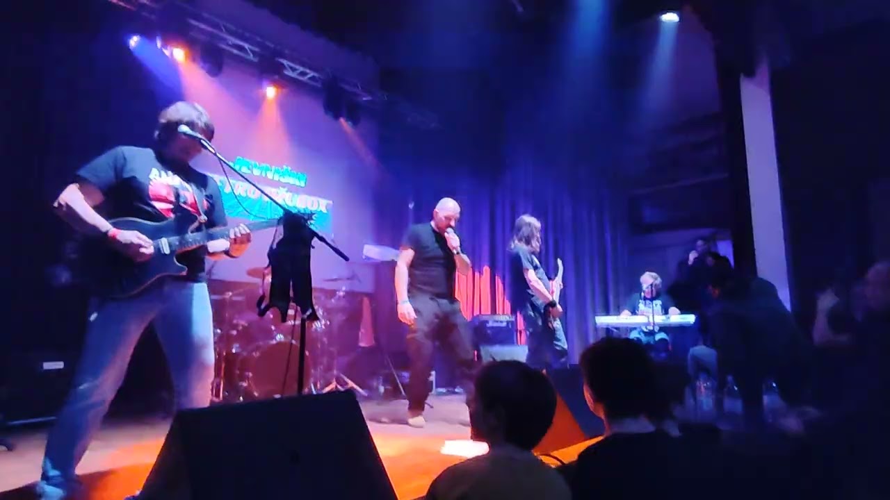 The Drinkers- Pijemo ga radi