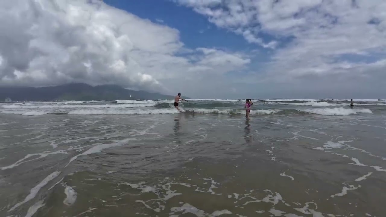 2026 02 18 Day 31 Wed  - Temple Da Nang Resort & Beach Walk Sea Sound (ASMR) Ocean sounds