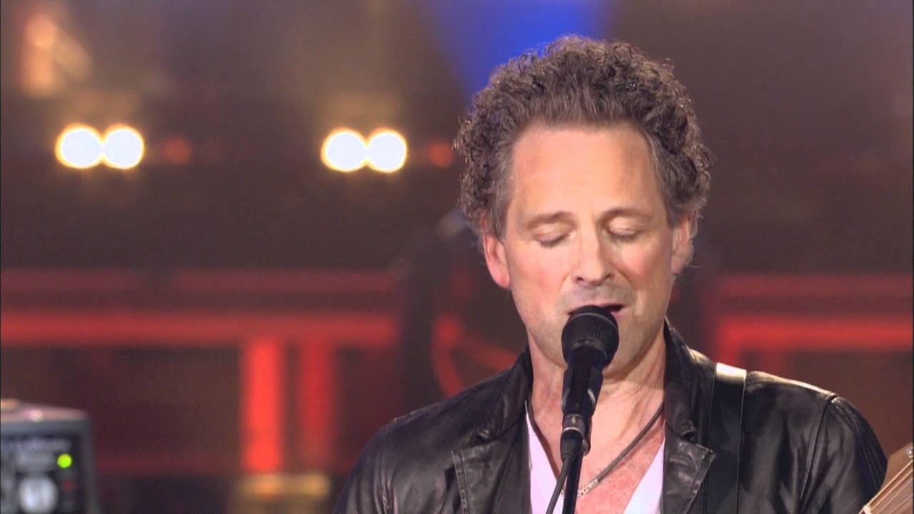 LINDSEY BUCKINGHAM TROUBLE