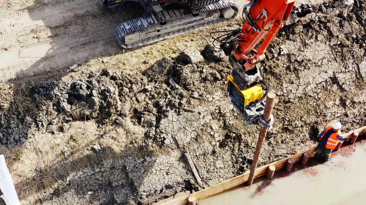 Battipalo con pinza - Pile driver with grapple | Malaguti