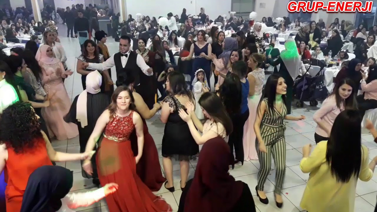 EMİRDAGLILAR - dügünü -
Görüyorsunuz anlatmaya gerek yok Cok güzel ambians