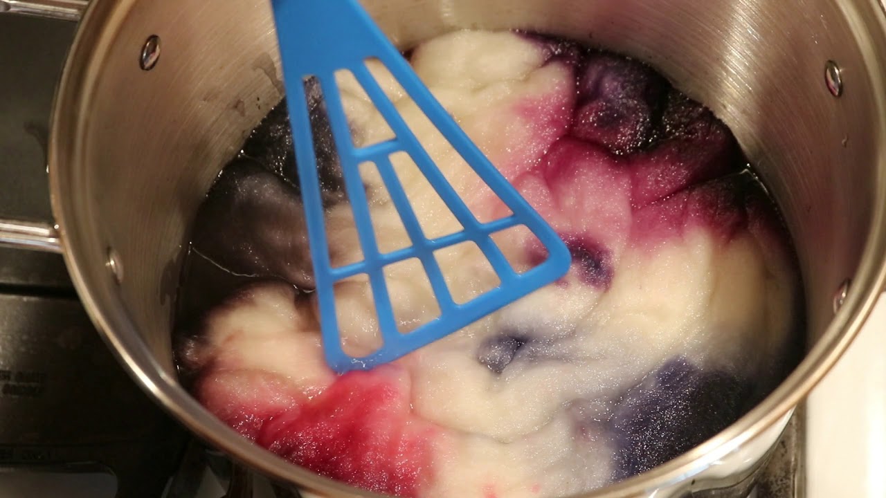 Dyepot Weekly #11 - Low Immersion Dyeing Wool Roving with Rit Liquid Dyes