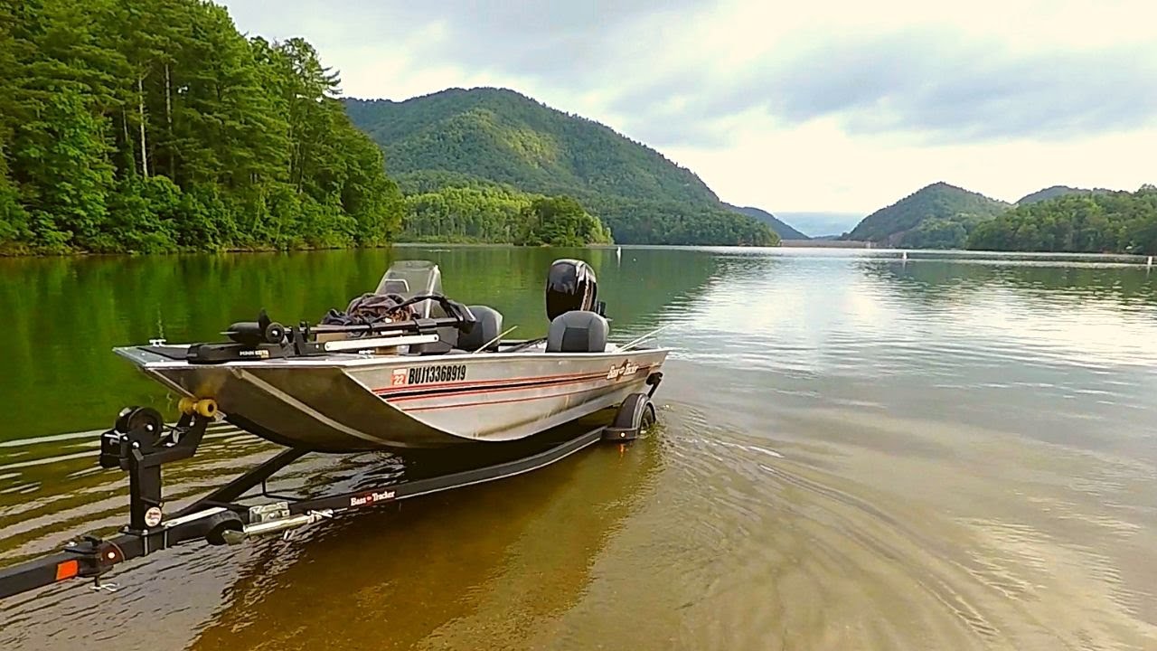 Unexpected Mountain Lake Fishing (Watauga Lake)
