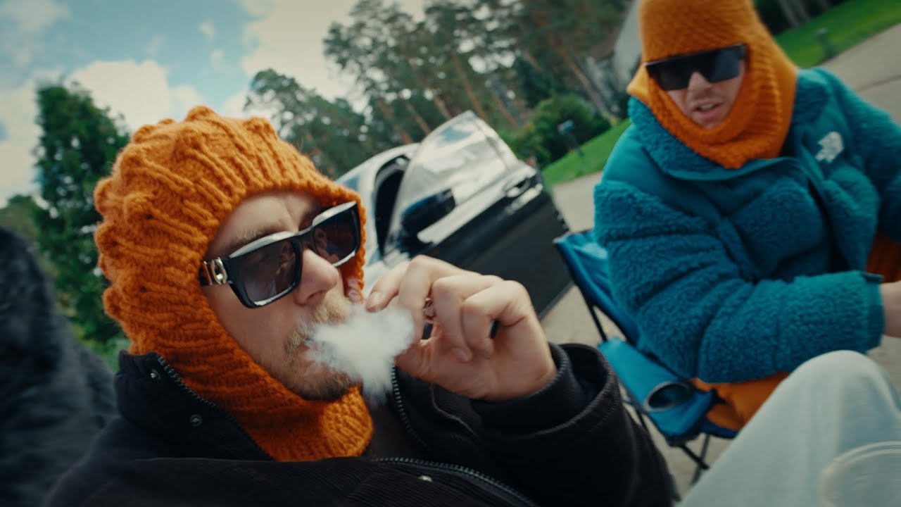 Deniss pied. Sudrabu Sirds - KARUSELĪ (Official Video)