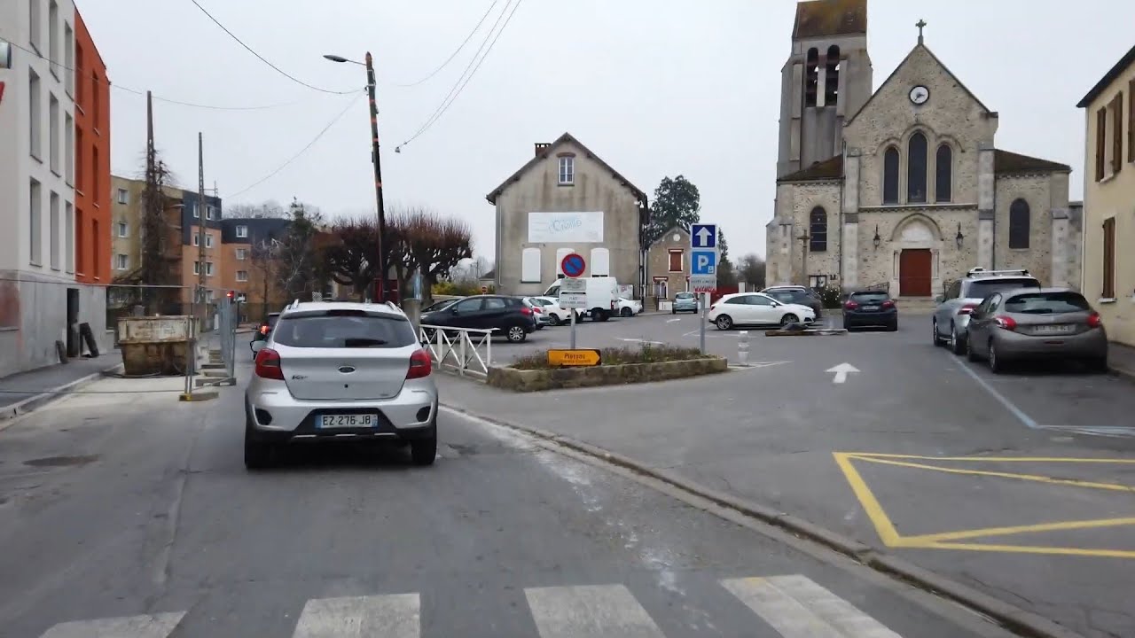 Combs la Ville en hiver 4K