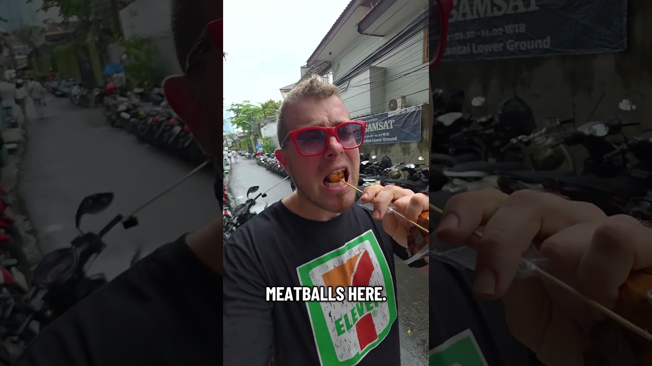 American Tries Fake Street Meatballs (Cilot) 