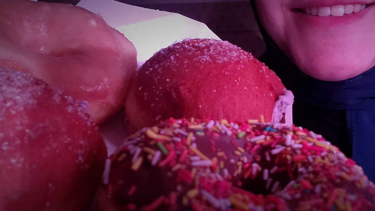 ASMR اي اس ام ار | Eating donuts MUKBANG asmr 🥯🍩 هناكل دونات سوا 😋😋🤩