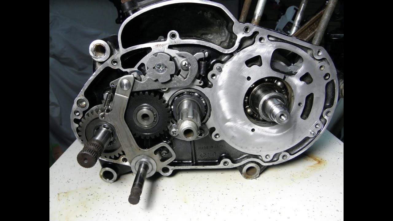 Rotary valve 2 stroke Engine modification Kawasaki F9 350 - Barn Fresh SE2 EP3