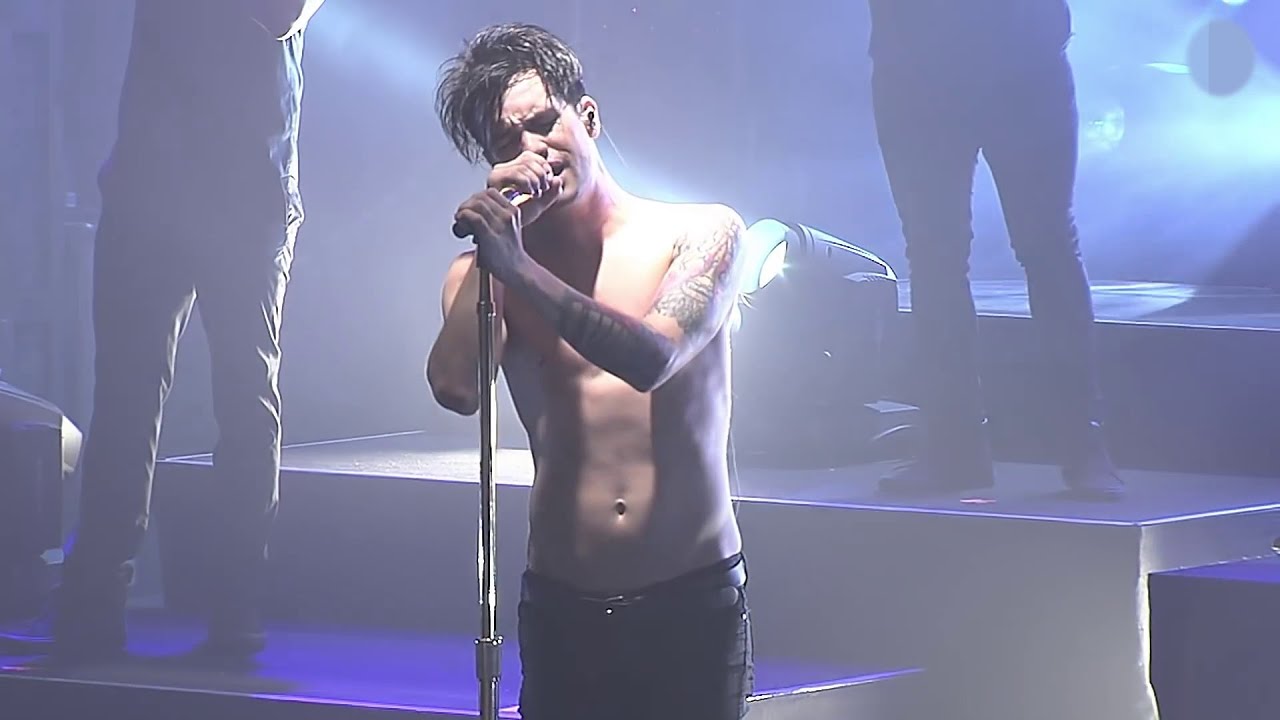 Panic! At The Disco - Victorious (Live In Madrid 2016)