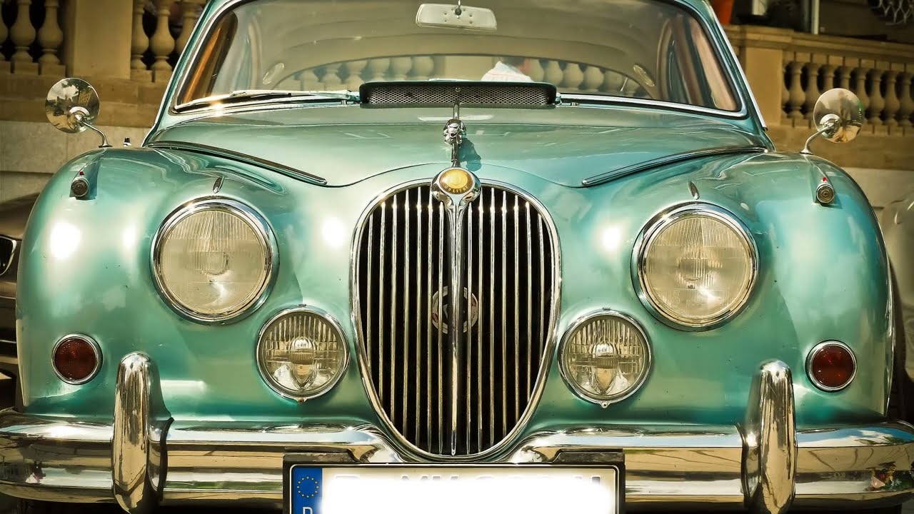 Vintage Cars | No Sound | Relaxing TV Screensaver of Automobiles | TV Art Background