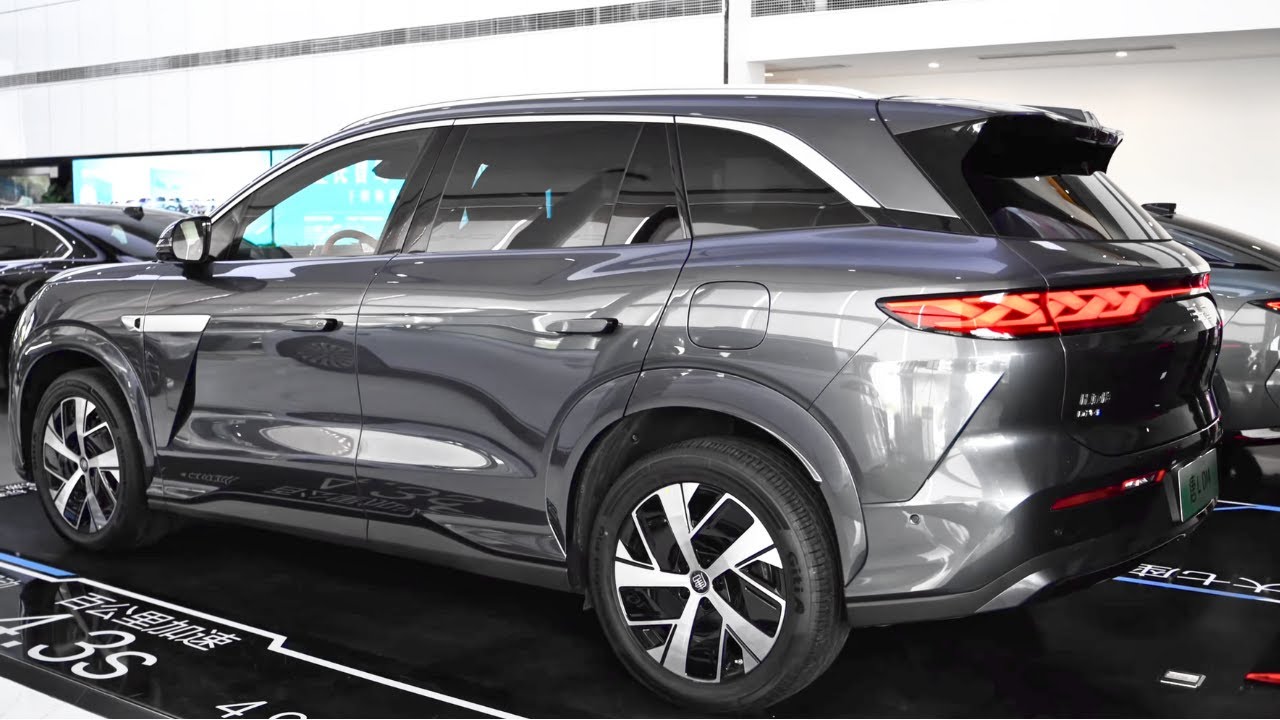 2025 BYD Tang L DM-i Walkaround Experience
