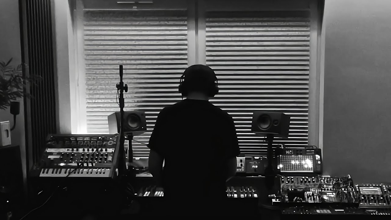 EPISODE 3: LUTZFIRE | DARK, AMBIENT, DEEP, HYPNOTIC #TECHNO DJ SET | LTZVCAST