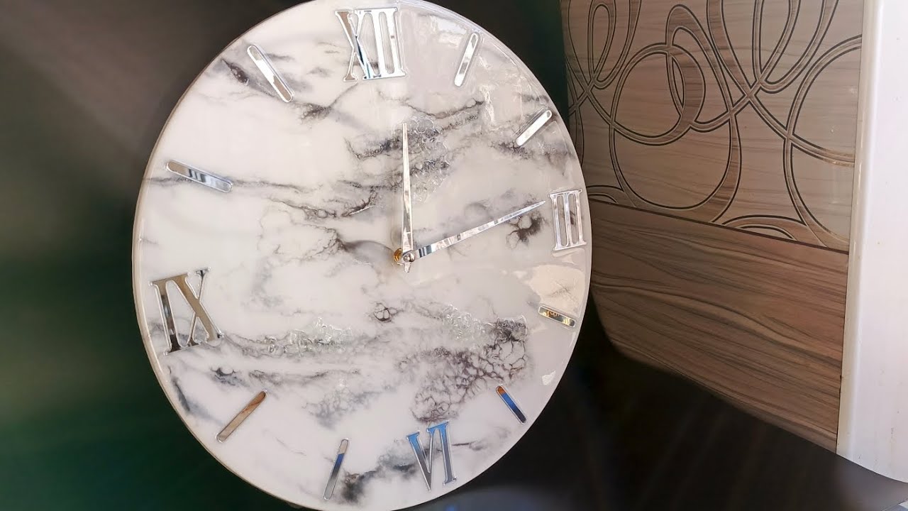 How to Make an Epoxy Resin Clock // Handmade Wall Clock