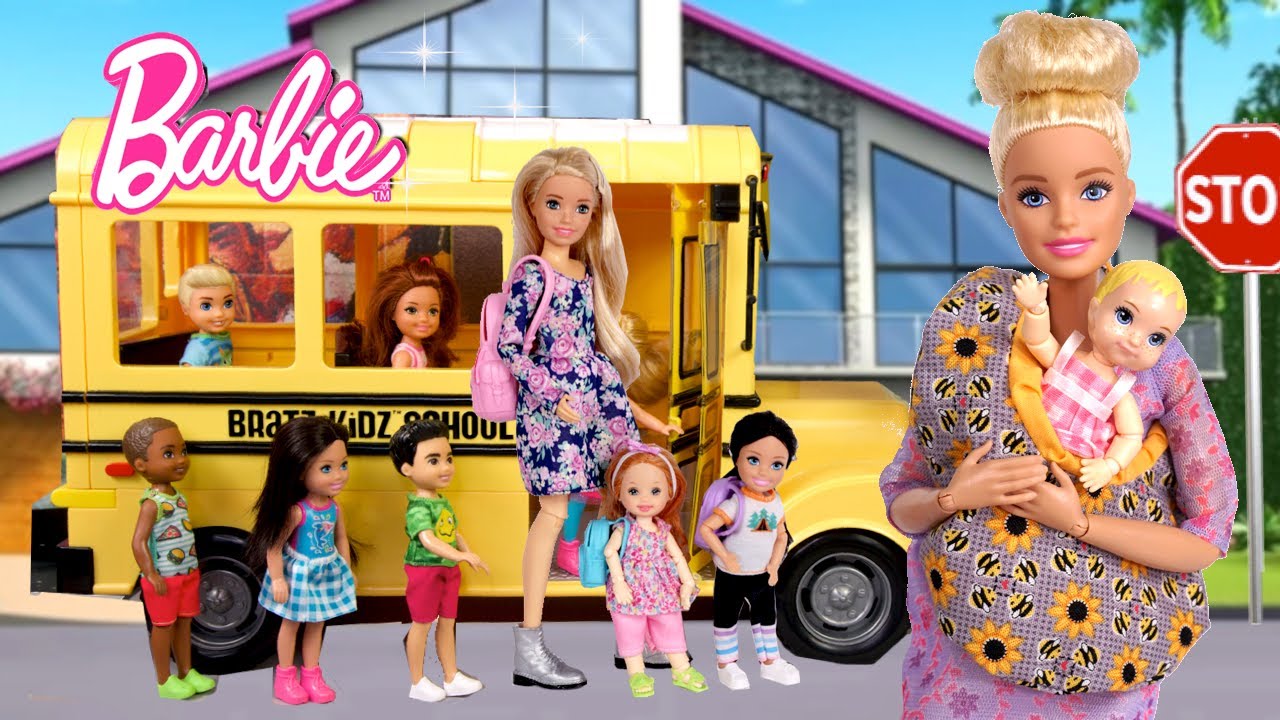 Barbie Doll Family Morning Routine for Last Day of School
