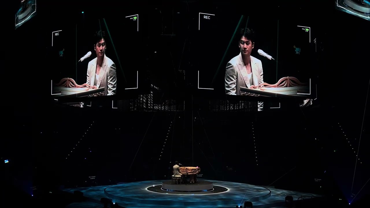 周興哲-在你耳邊說  《20250929  Odyssey 旅程巡迴演唱會-台北》