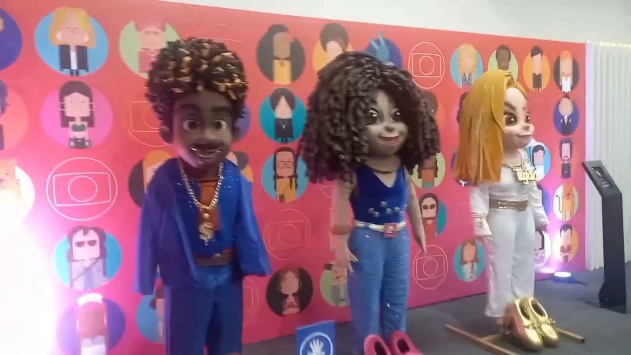 Exposições pop: Chaves, Rede Globo, Turma da Mônica, e Heróis DC.