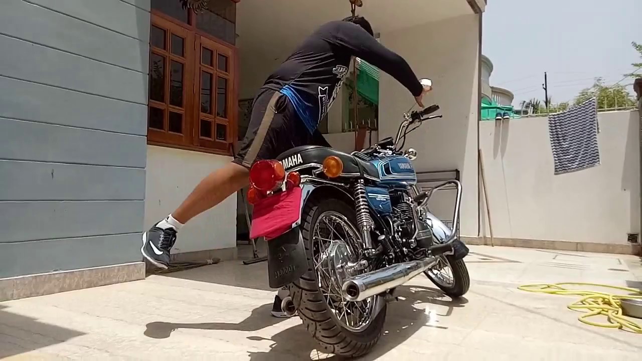 Starting yamaha rd 350 | twin cylinder| rajdoot 350