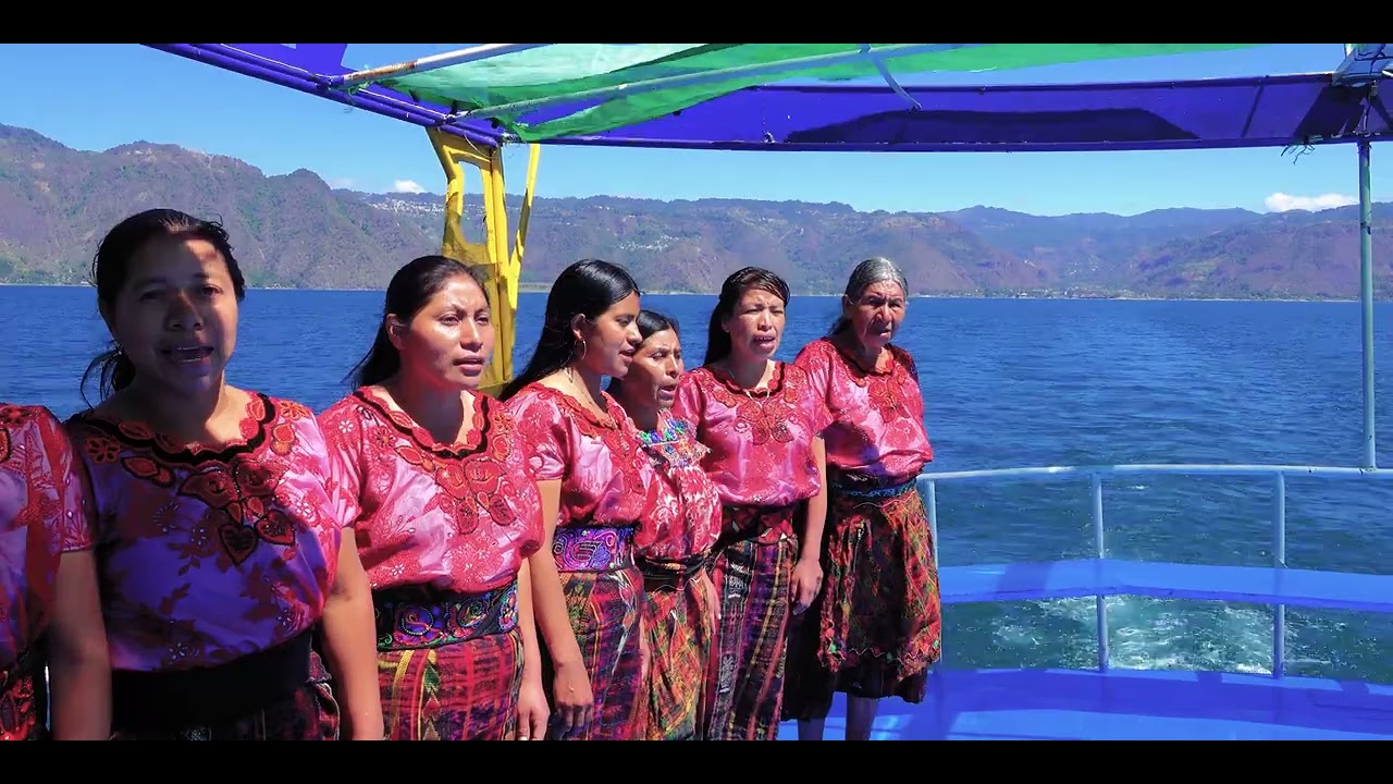 Por Mil Arpas - Sociedad Femenil Escogidas