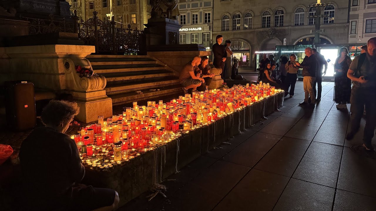 Trauer in Graz: Große Anteilnahme vor der Schule