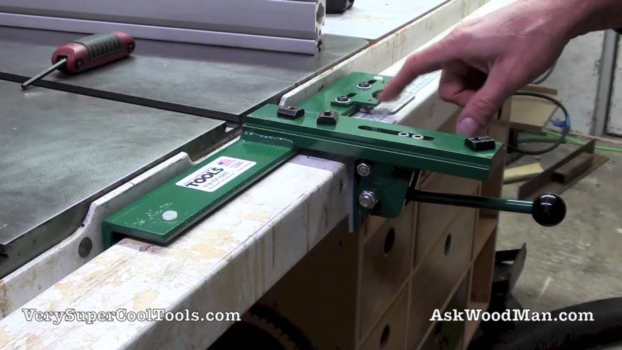 4/6 Adjustable Throat T-Square Table Saw Fence -  Reset on a 3