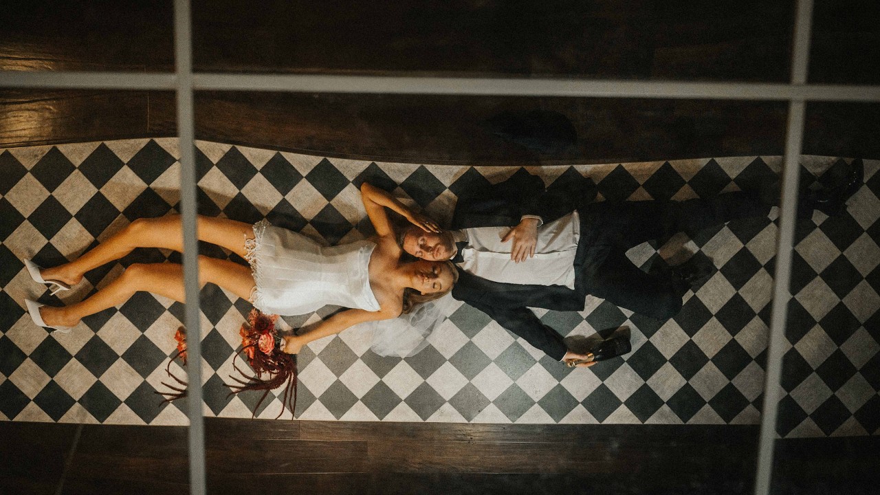 A Las Vegas Elopement at the Little White Wedding Chapel
